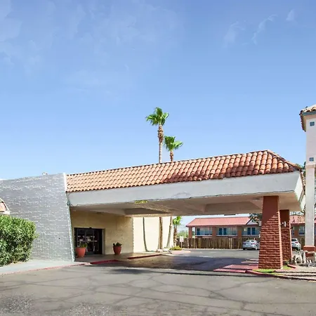 Quality Inn Tucson Downtown Near Convention Center-3