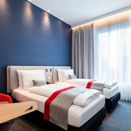 Holiday Inn Express Munich City West By Ihg-3