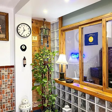 Beatriz Charming Hostal-2
