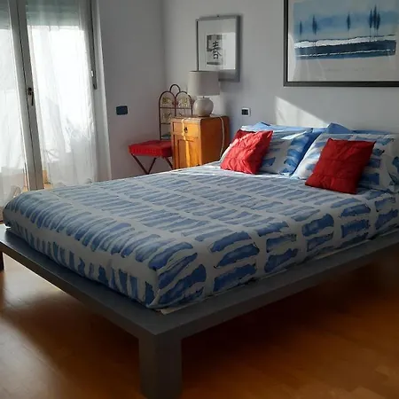 My b&b - Strada Vecchia del Pinocchio 3/B-2