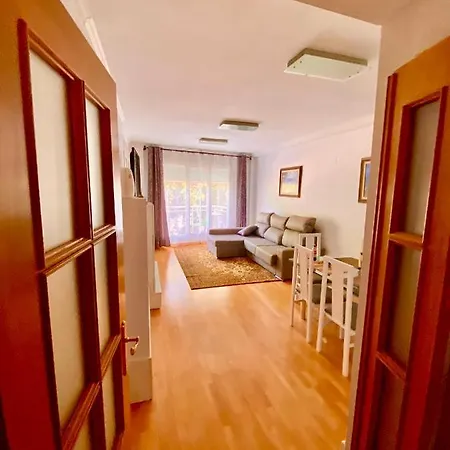 Roni Rooms-3