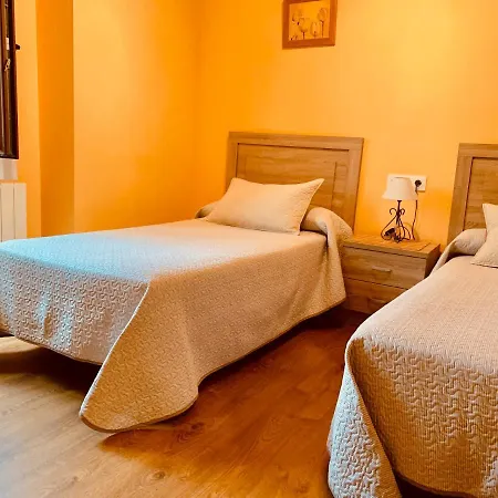 Hostal La Serna-2