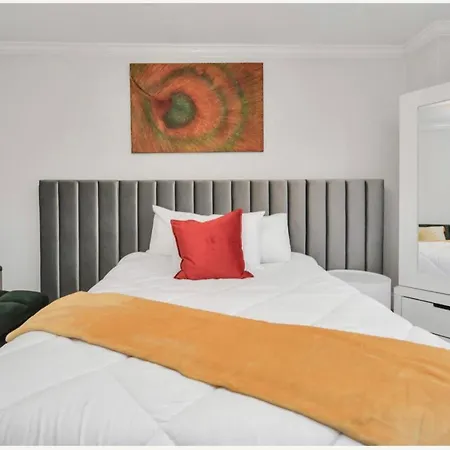 Modernized Private Master Suite-3