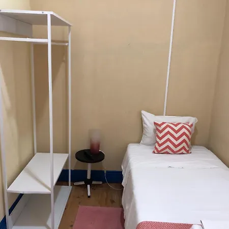 Aveiro Train Guesthouse-2