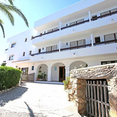 Hostal Marblau Ibiza-3