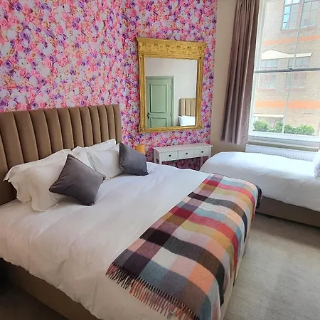 The Griffin Belle Hotel Vauxhall-2