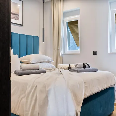West Coast Deluxe Rooms-2