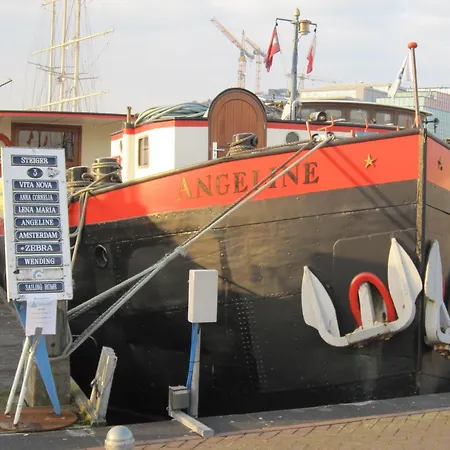 Hotelboat Angeline-3