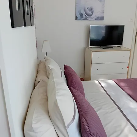 B&B Roseland-3