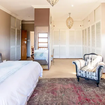 A' Queenslin Guesthouse-2
