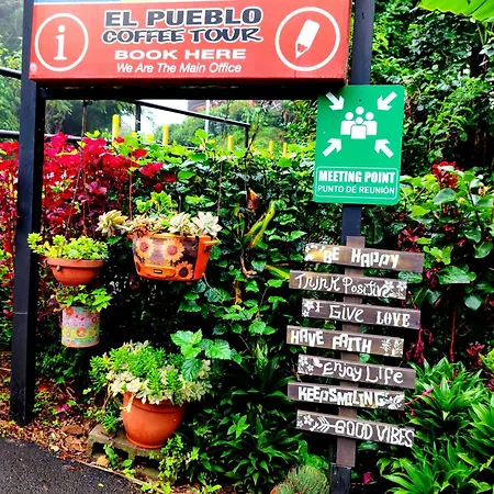 Cabinas El Pueblo B&B Monteverde-2