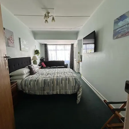 Admirals Lodge-3