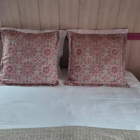 Chambres D'Hotes Le Clos Bleu-3