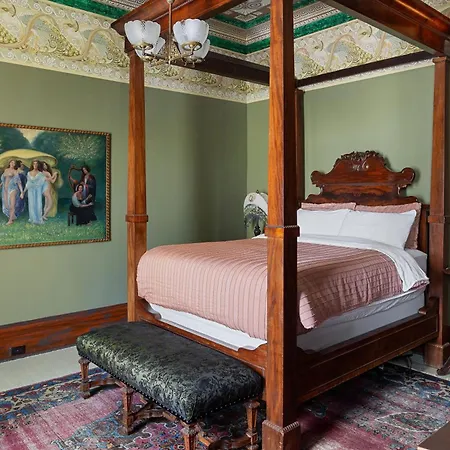 Chateau Tivoli Bed And Breakfast-2
