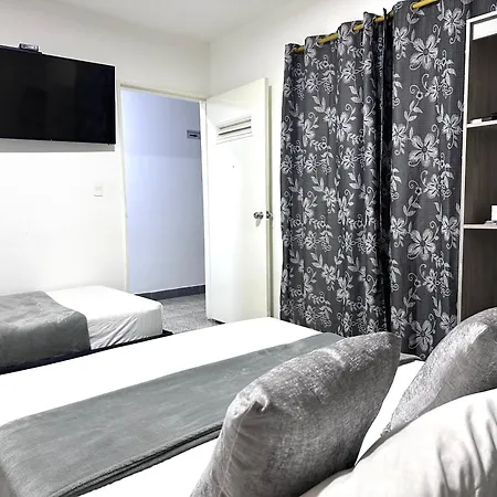 Hotel Guayacanes 70-3