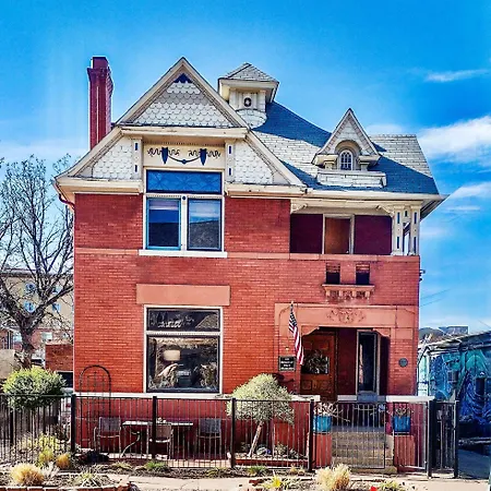 Off Broadway B & B-2