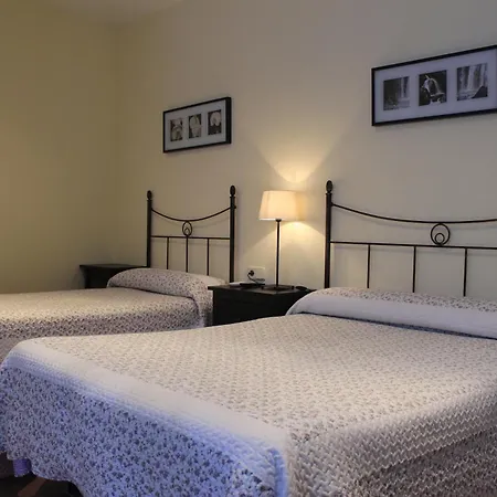 Hostal El Pilar-3