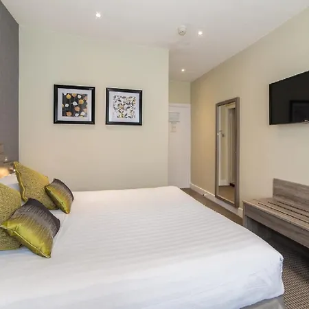 Phoenix Hotel-3