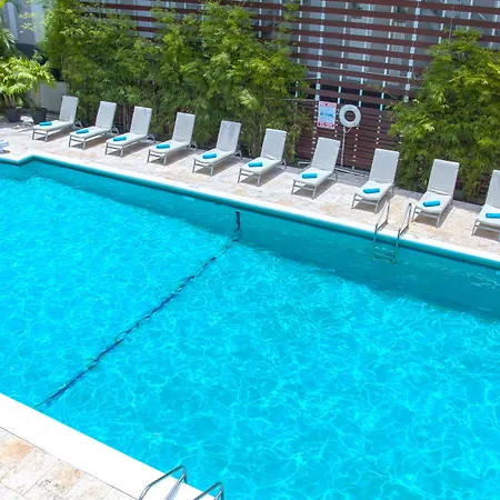 Dorchester Hotel & Suites-3