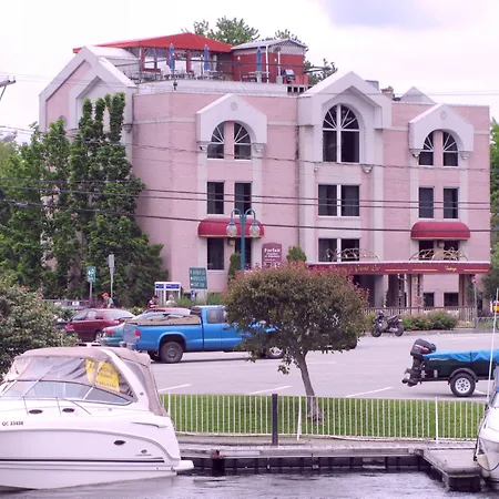 Auberge Du Grand Lac-3