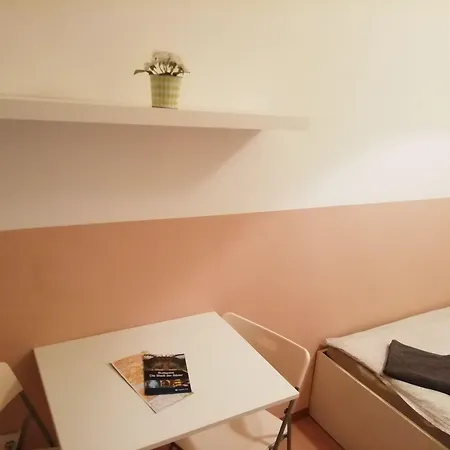 Opera Guesthouse-2