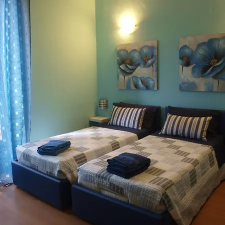 Duca'S Guest House-3