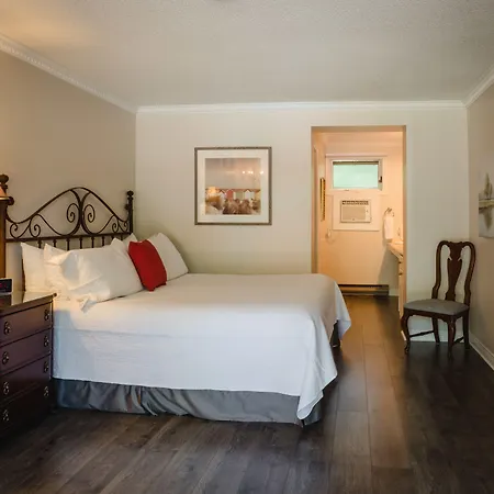 Green Acres Inn-3