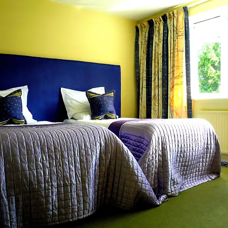 Malvern House-2