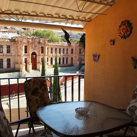 El Hogar de Carmelita-2