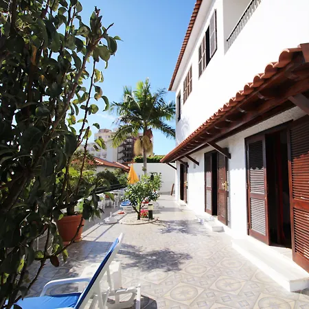 Guesthouse Vila Lusitania-3