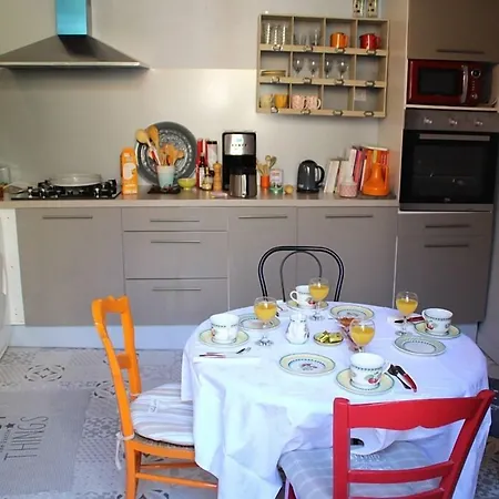 Une Chambre en Ville-3