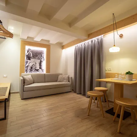 Wanderlust B&B-3