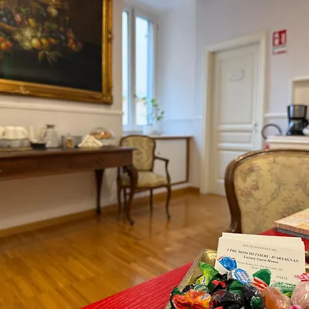 I TRE MOSCHETTIERI - D'ARTAGNAN Luxury Guest House-3