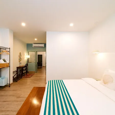 Nautical Home & Seashell House B&B-2