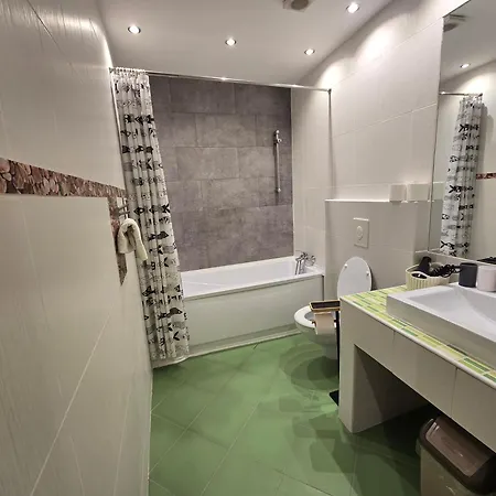Budapest B&B Bed And Breakfast-3