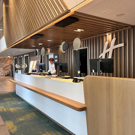 Holiday Inn - Hamburg - Hafencity By Ihg-3