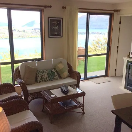 Alpine Suites Queenstown-2