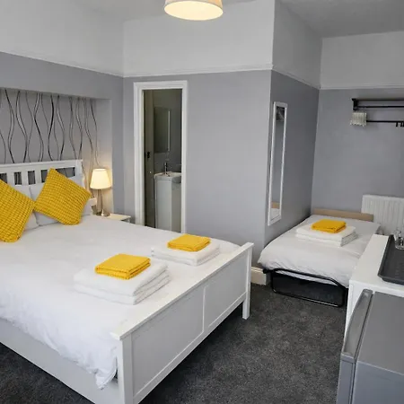 The Roslyn Guest House-2