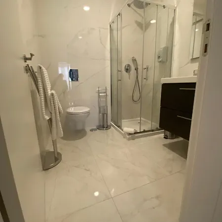 Casa Saudade Faro - Elegant Rooms-3