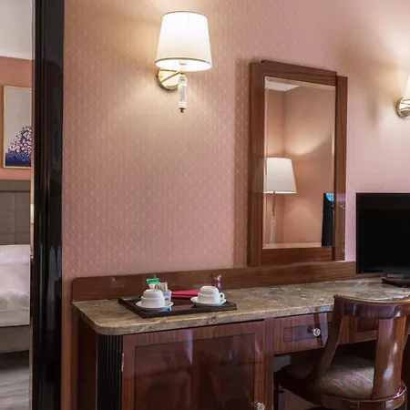 Doria Grand Hotel-3