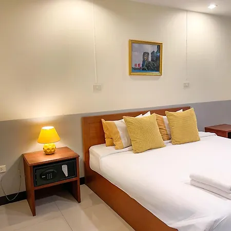 Rafael Hotel And Mansion Bangkok-2