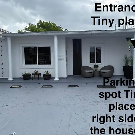 Tiny Place W Private Hot Jacuzzi 7 Min To Miami International Airport-3