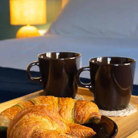 Bed & Breakfast Across The Room-3