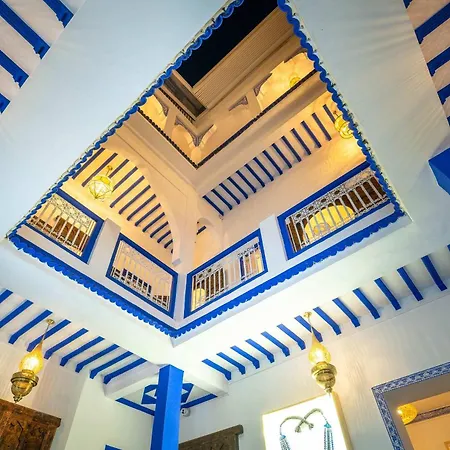 Riad Blue Eyes-3