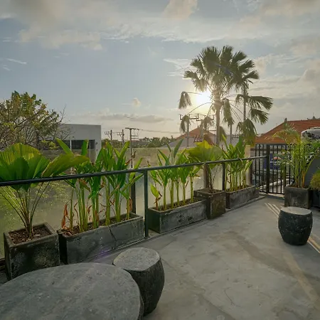 Braw Inn Canggu-3