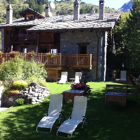 Les Trompeurs Chez Odette-2