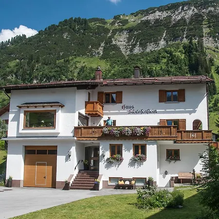 Haus Schrofenstein-2