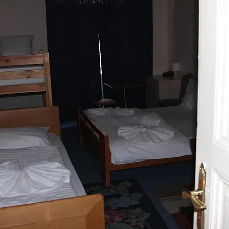 Hotel Praha Club Bed & Breakfast-2