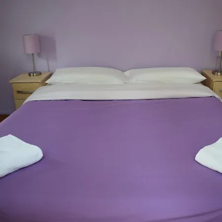 Hostal MiMi Las Ramblas-2