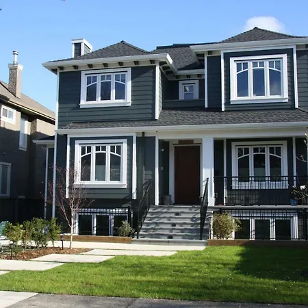 Vancouver Traveller B&B-2